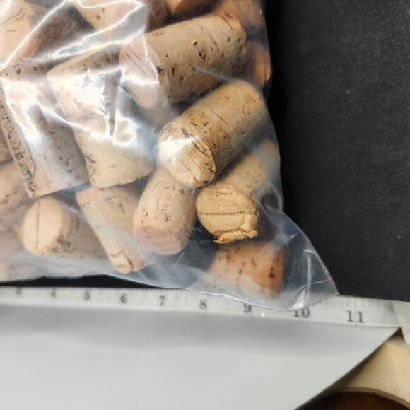 Wine corks for making crafts Gallon size bag full - Picture 4 of 7